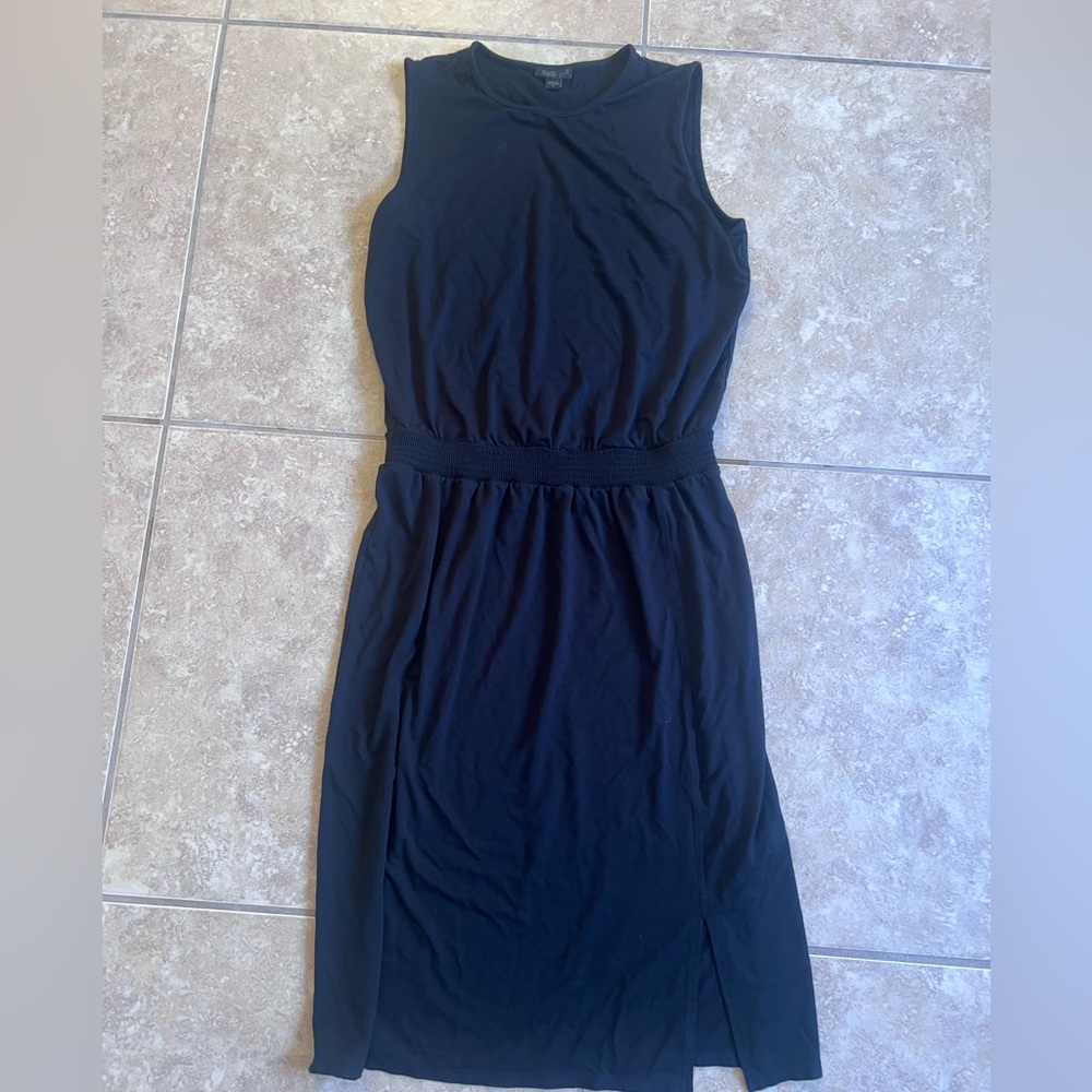 Elegant Black Sleeveless Jersey Dress